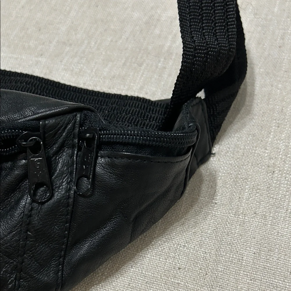 Vintage Fanny Pack Black Leather Waist Crossbody Y2K 90’s Travel - Picture 5 of 11